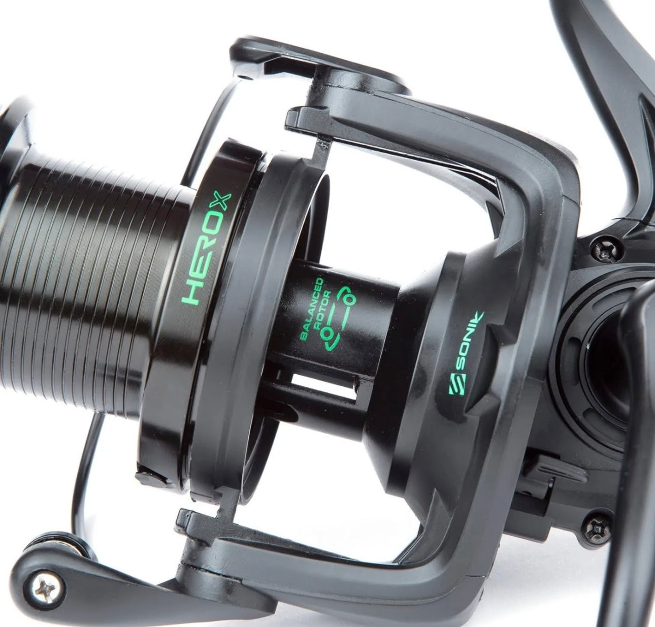 Sonik Herox FRS 8000 Baitrunner reels